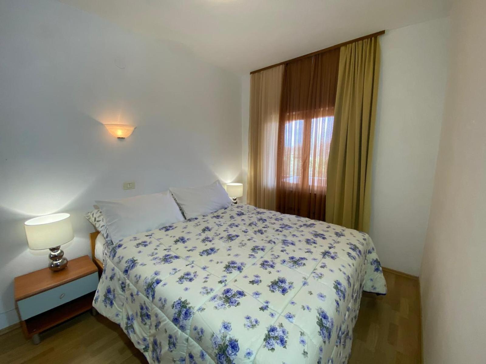 Apartments Aurelia Nova Vas  Eksteriør billede