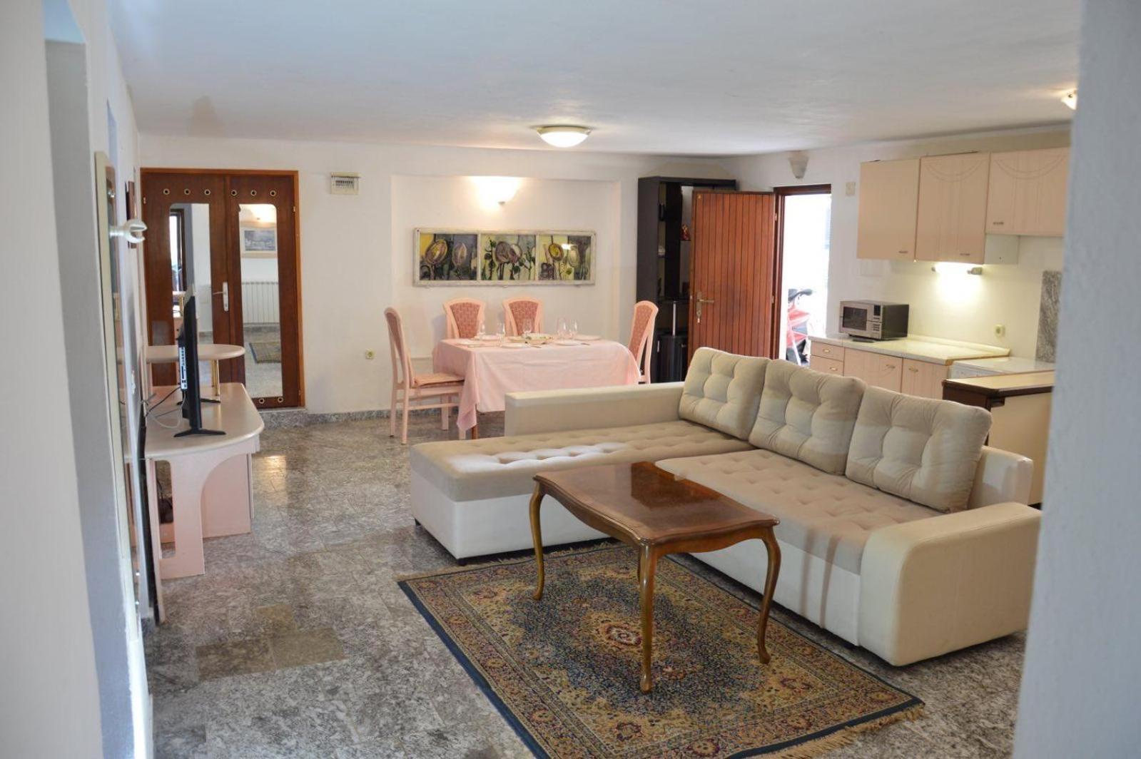 Apartments Aurelia Nova Vas  Eksteriør billede
