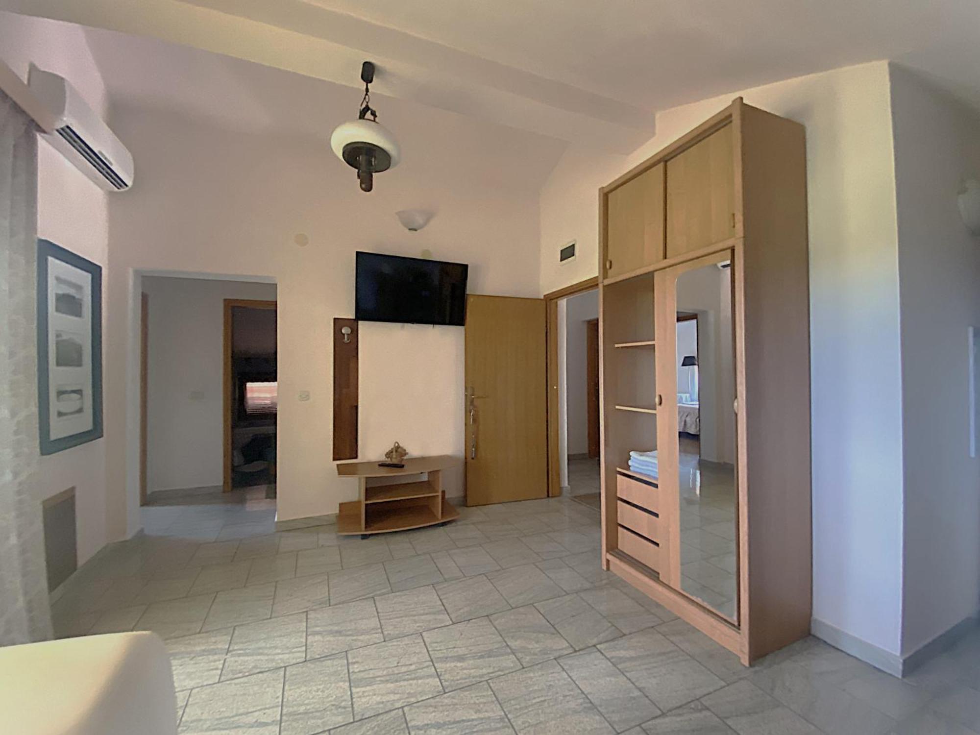 Apartments Aurelia Nova Vas  Eksteriør billede